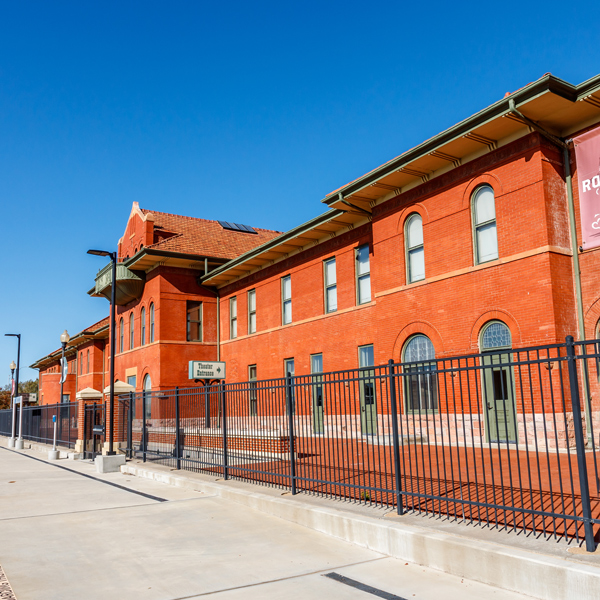 Dodge City, KS, Amtrak station