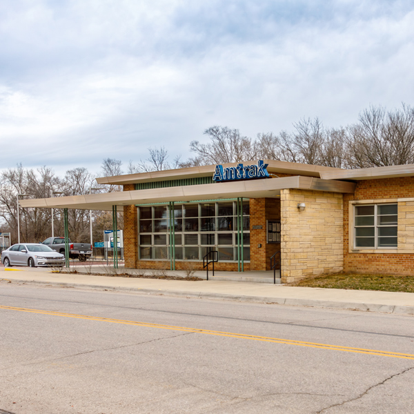 Lawrence, KS, Amtrak station